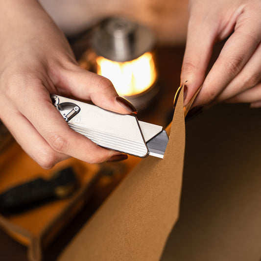 CT7 Titanium Utility Knife